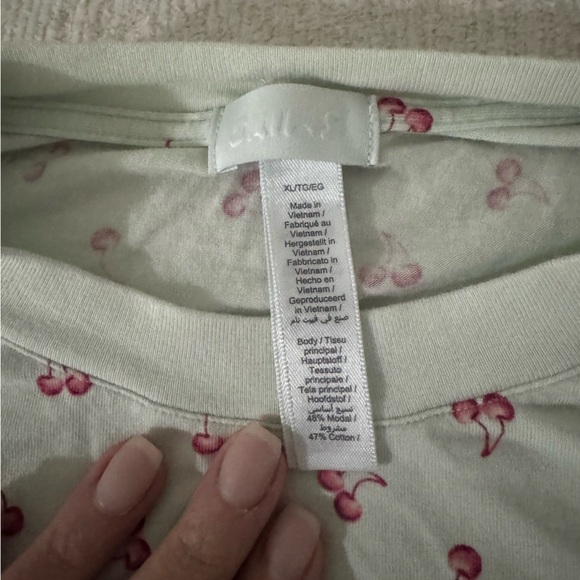 Skims Cherry Print Pajama Set- Long sleeve/ short set - Picture 5 of 6